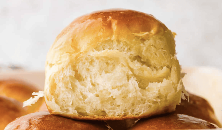 Perfectly Soft Buttery Rolls | The Recipe Critic